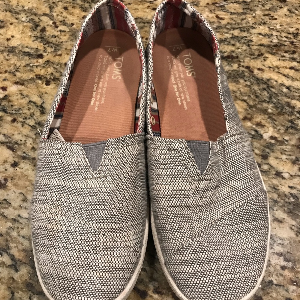 Toms